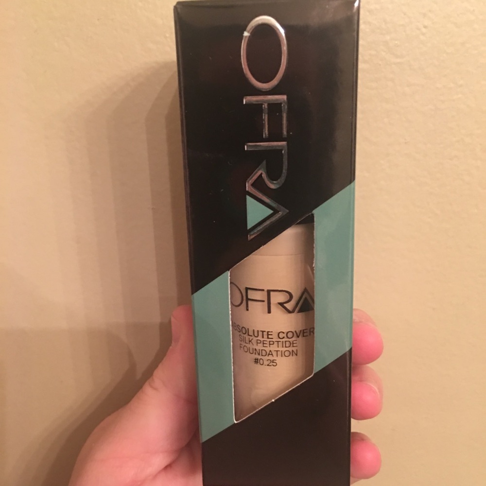 OFRA absolute cover silk peptide foundation